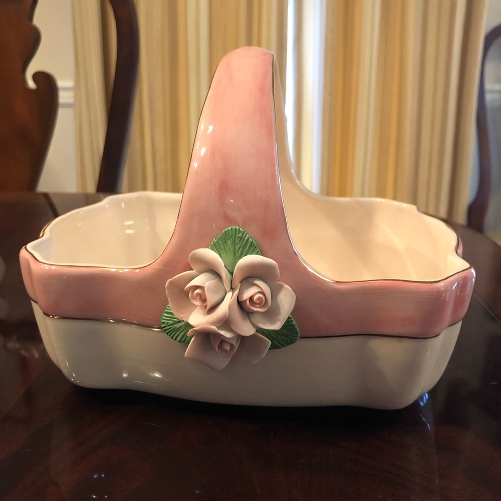 Pink & cream elegant glass basket planter w/ rose - Picture 1 of 9